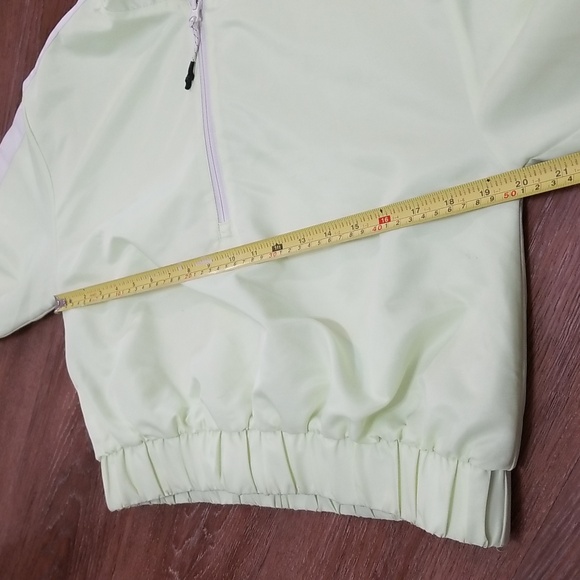 (M) Forever 21 Lightweight Neon Windbreaker Outdoor Sporty Hooded Jacket - Picture 6 of 9